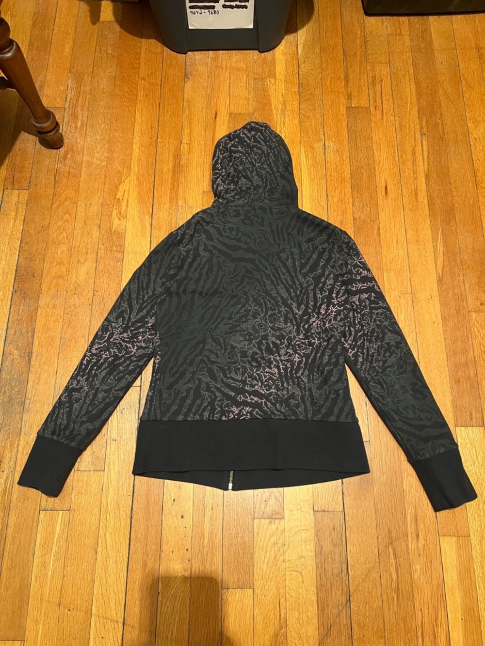 Harley-Davidson Black Hoodie with Pink Script - Picture 11 of 12